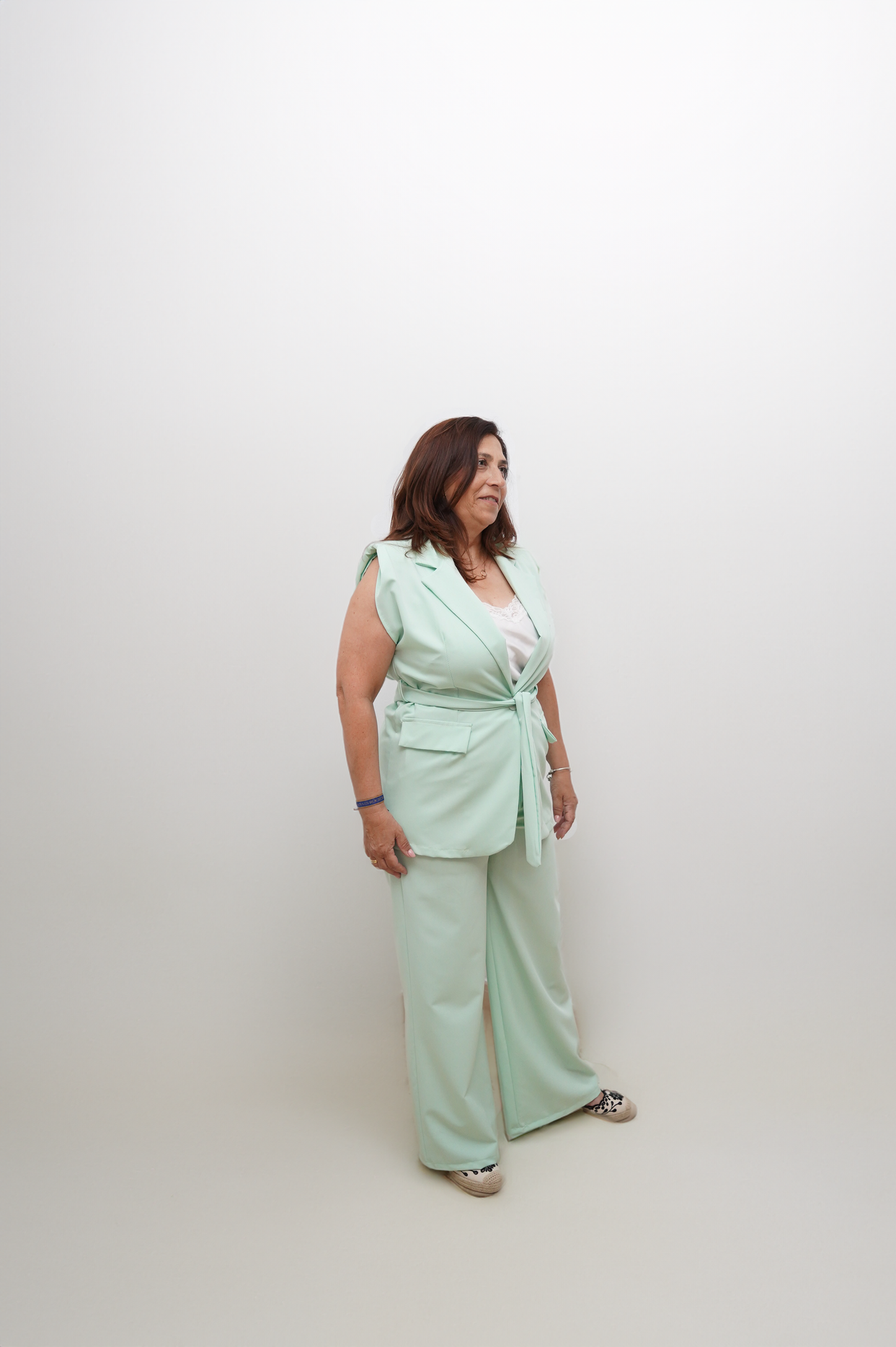 Traje sin mangas
