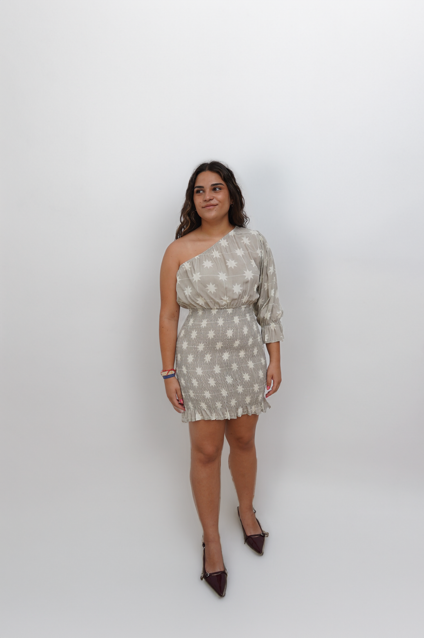 Vestido Asimétrico Estrella